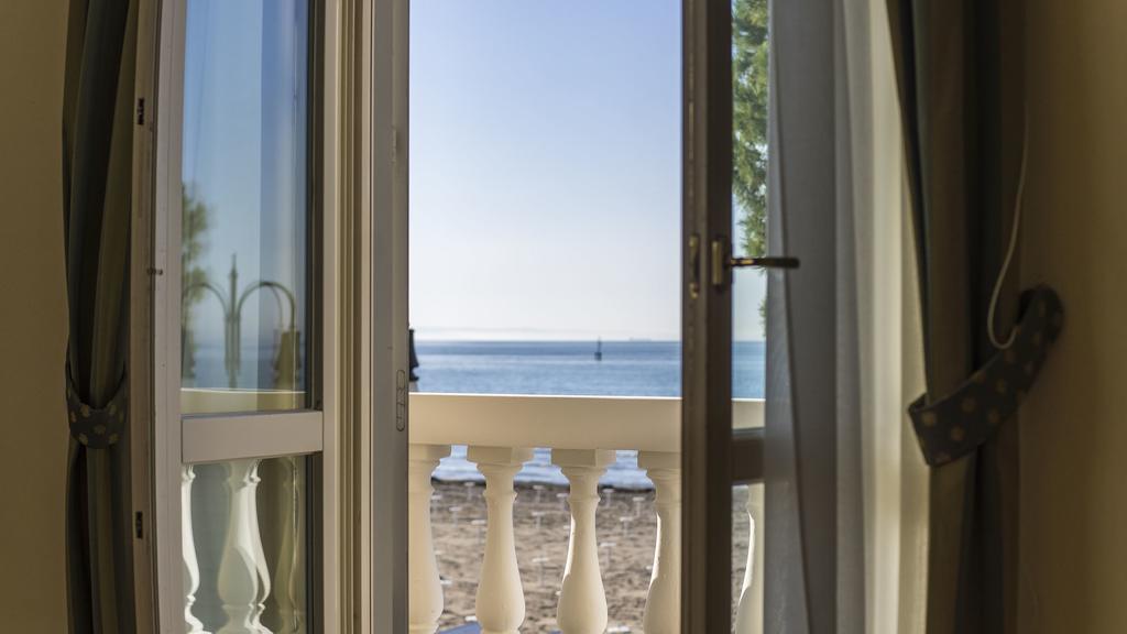 Hotel Ville Bianchi Grado Exteriör bild