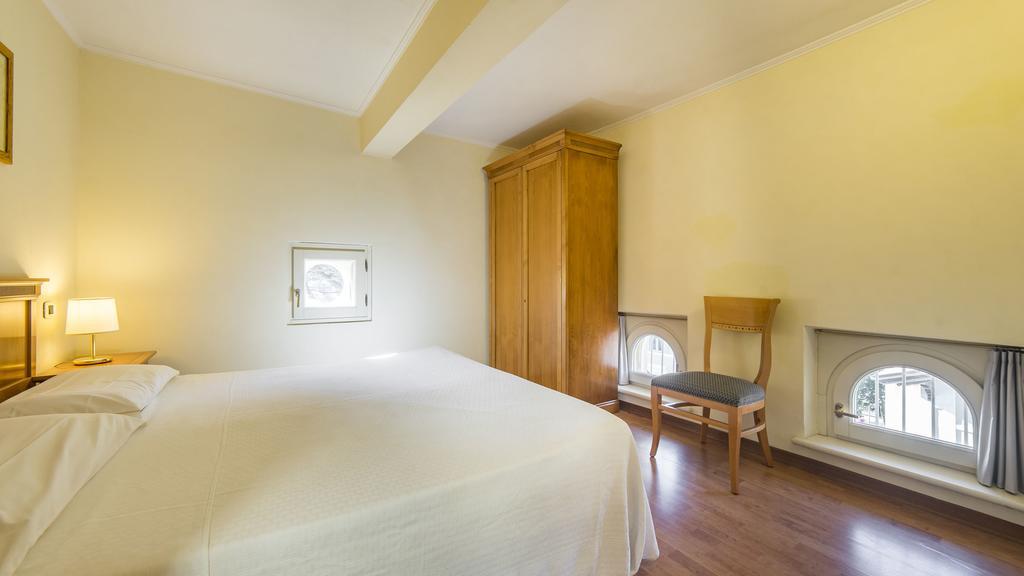 Hotel Ville Bianchi Grado Exteriör bild