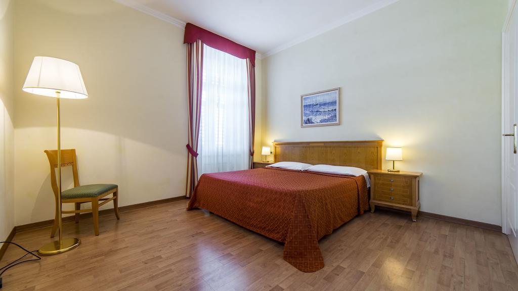 Hotel Ville Bianchi Grado Exteriör bild