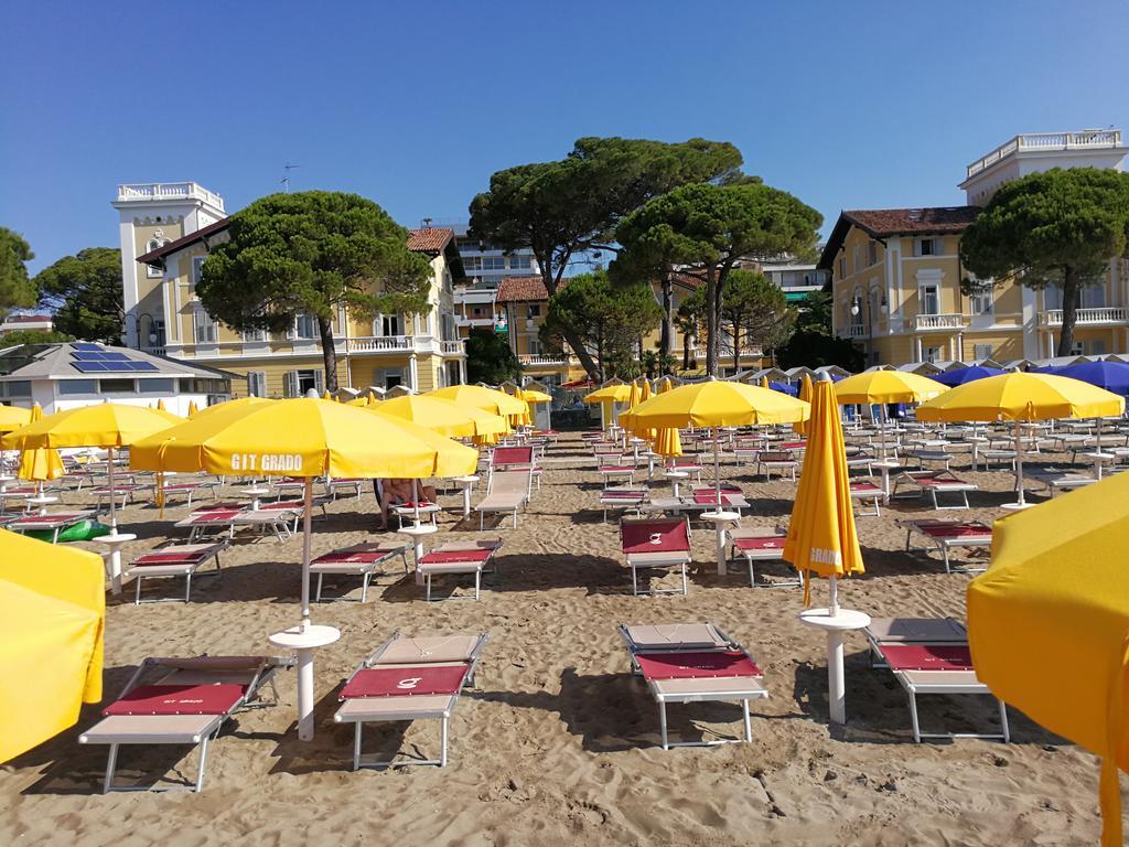 Hotel Ville Bianchi Grado Exteriör bild