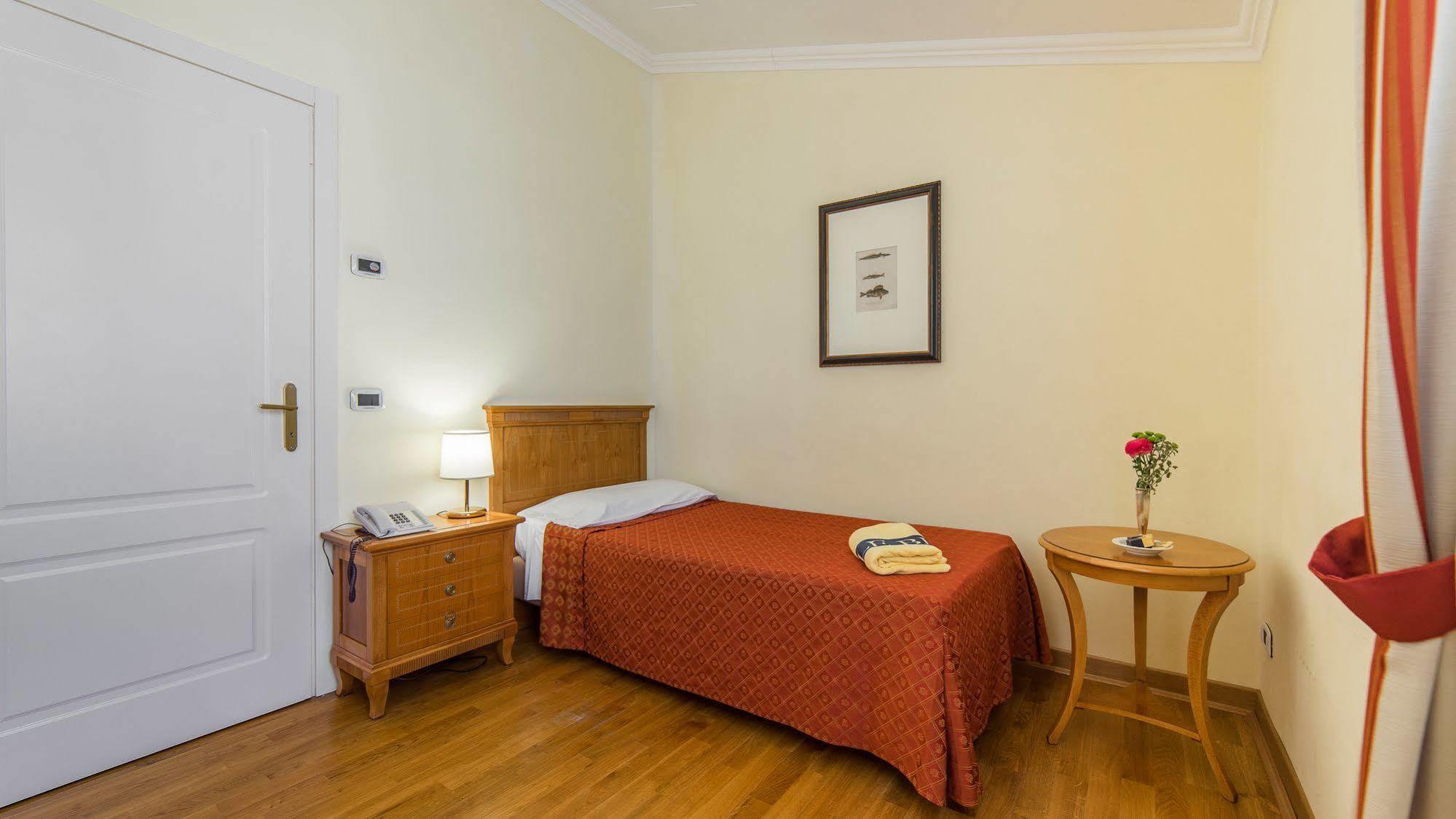 Hotel Ville Bianchi Grado Exteriör bild