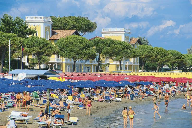 Hotel Ville Bianchi Grado Exteriör bild