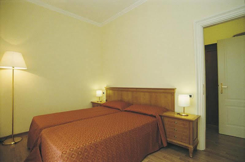 Hotel Ville Bianchi Grado Exteriör bild